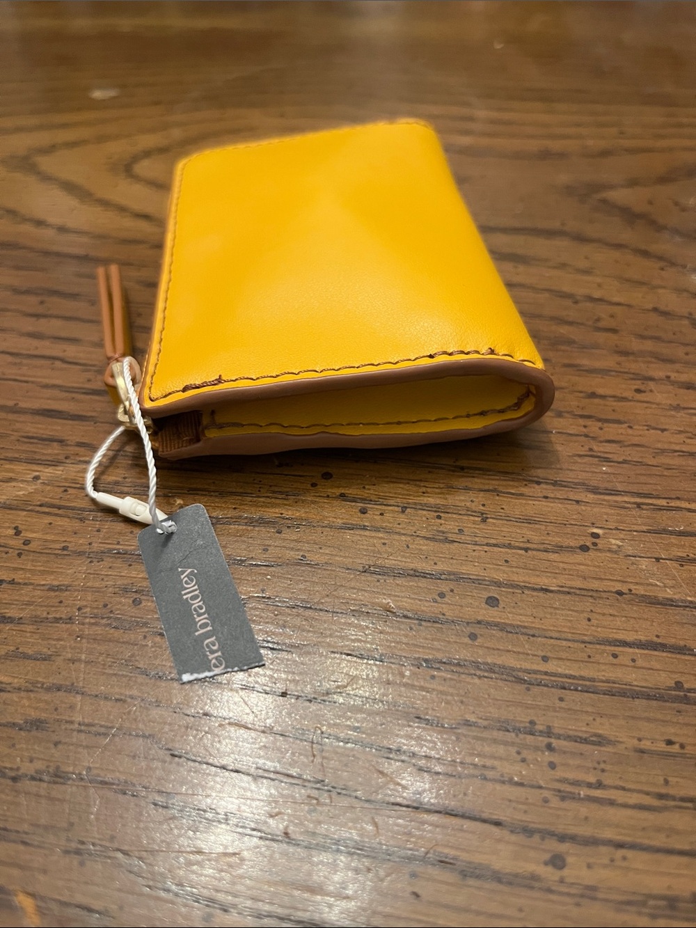 Vera Bradley Yellow Zip-Around Leather Card Wallet, new with tags - Picture 6 of 10